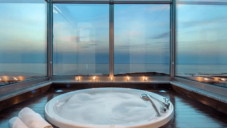 King Suite with Private Jacuzzi
